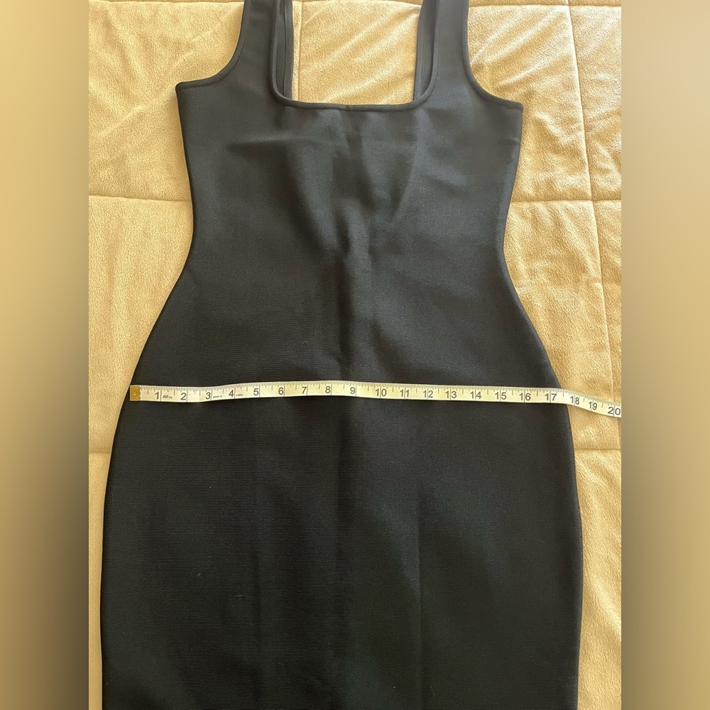 NWOT Sleeveless Deep V Back Bodycon Dress! - Picture 9 of 9